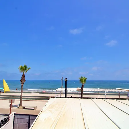 Frontal Al Mar