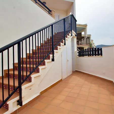 Frontal Al Mar Апартаменты
