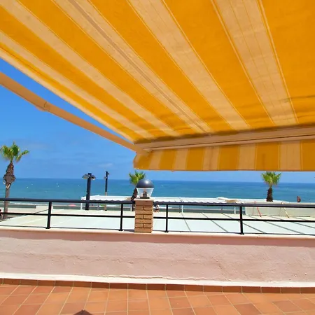 Frontal Al Mar Apartment